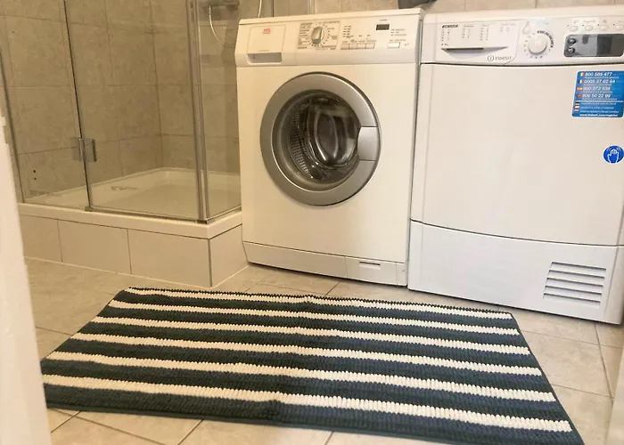 Im Zentrum Mit Parkplatz * Gmunden