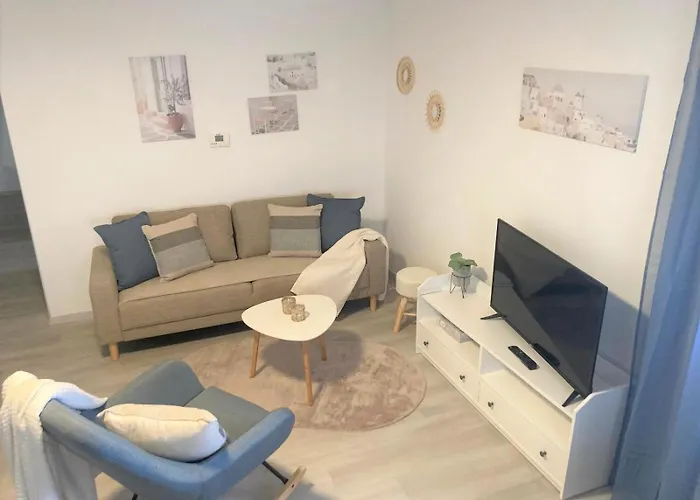 Im Zentrum Mit Parkplatz Gmunden